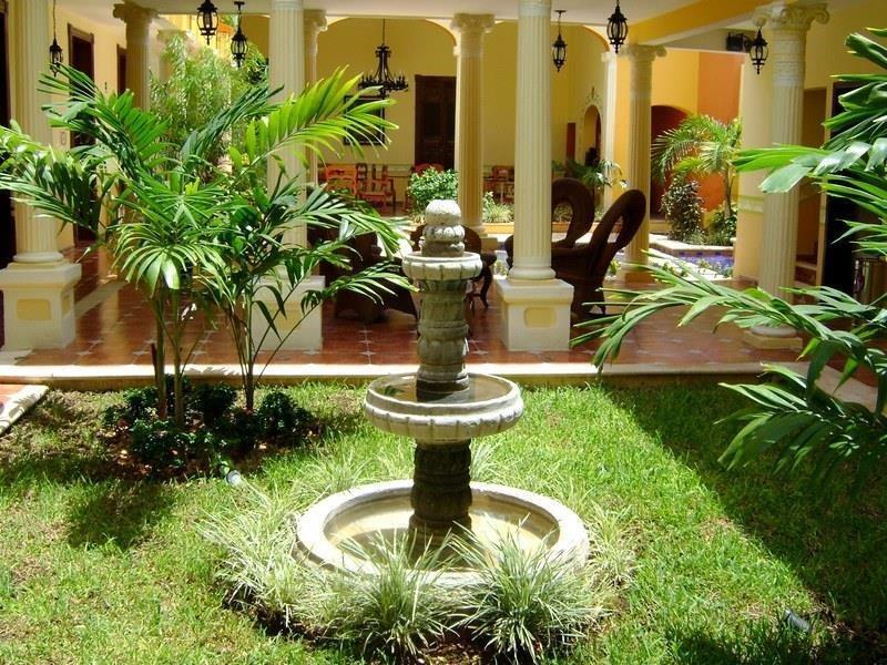 Casa De Las Columnas Mérida Exteriör bild