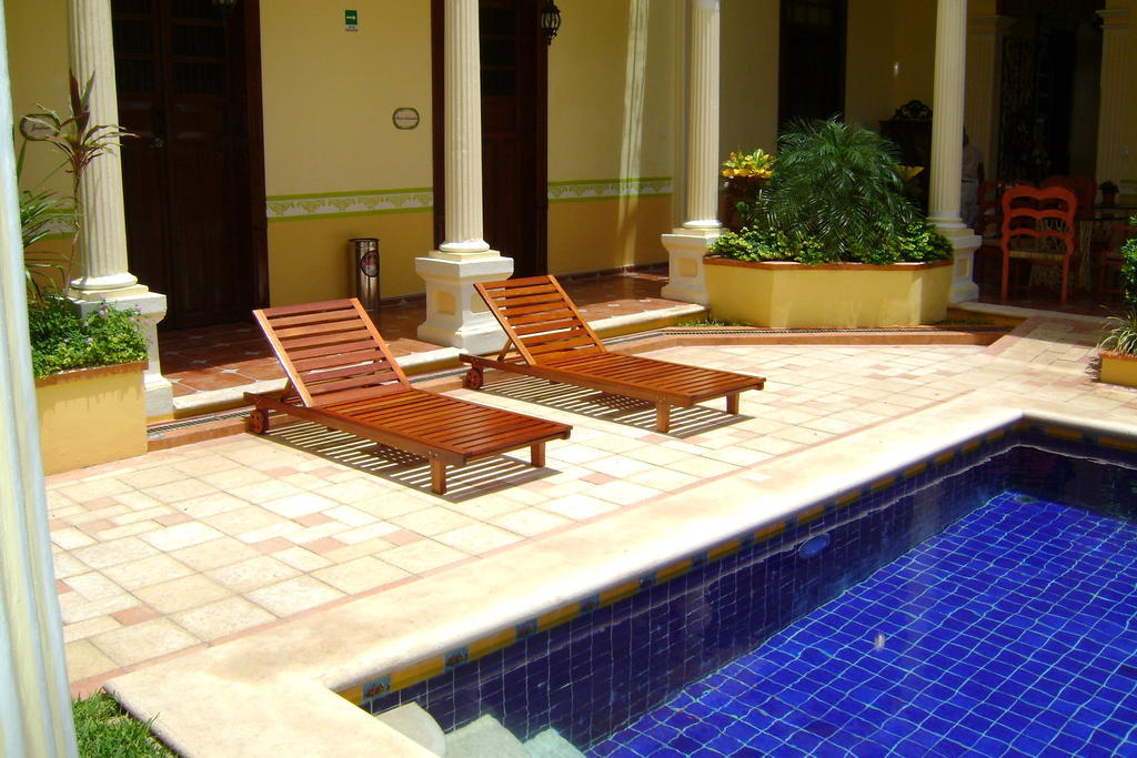 Casa De Las Columnas Mérida Exteriör bild