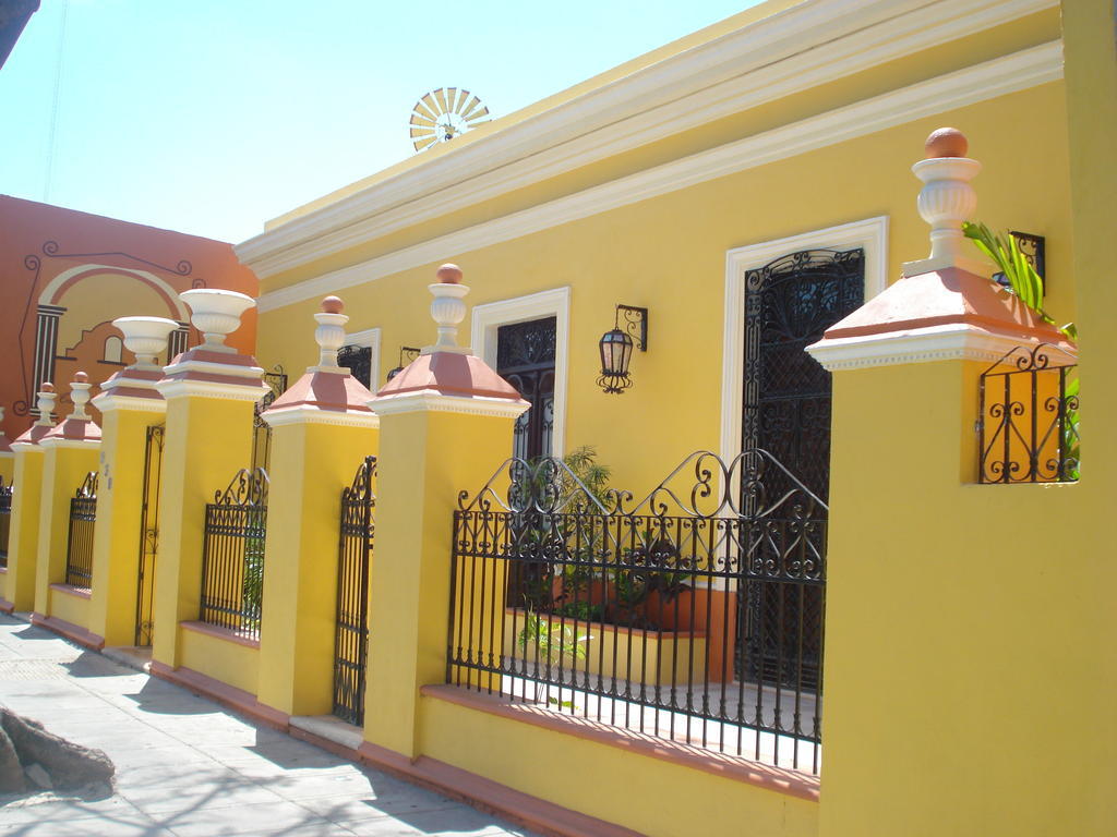 Casa De Las Columnas Mérida Exteriör bild